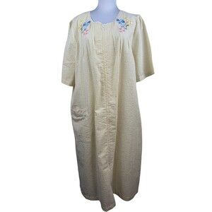 Charter Club Women Robe Large Full Zip Stripe Seersucker Embroidered Flowers